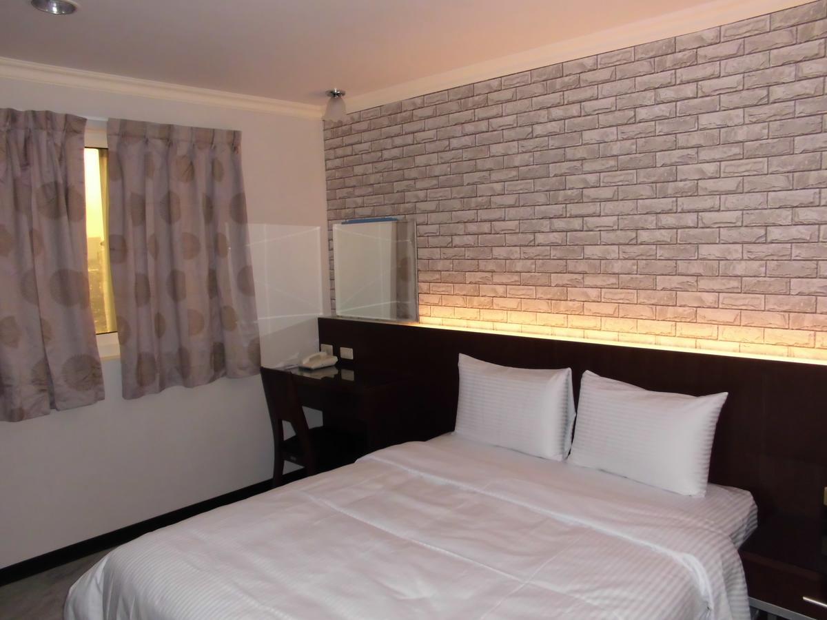 欣悅商務旅店 Hotel โถวเฟิน ภายนอก รูปภาพ
