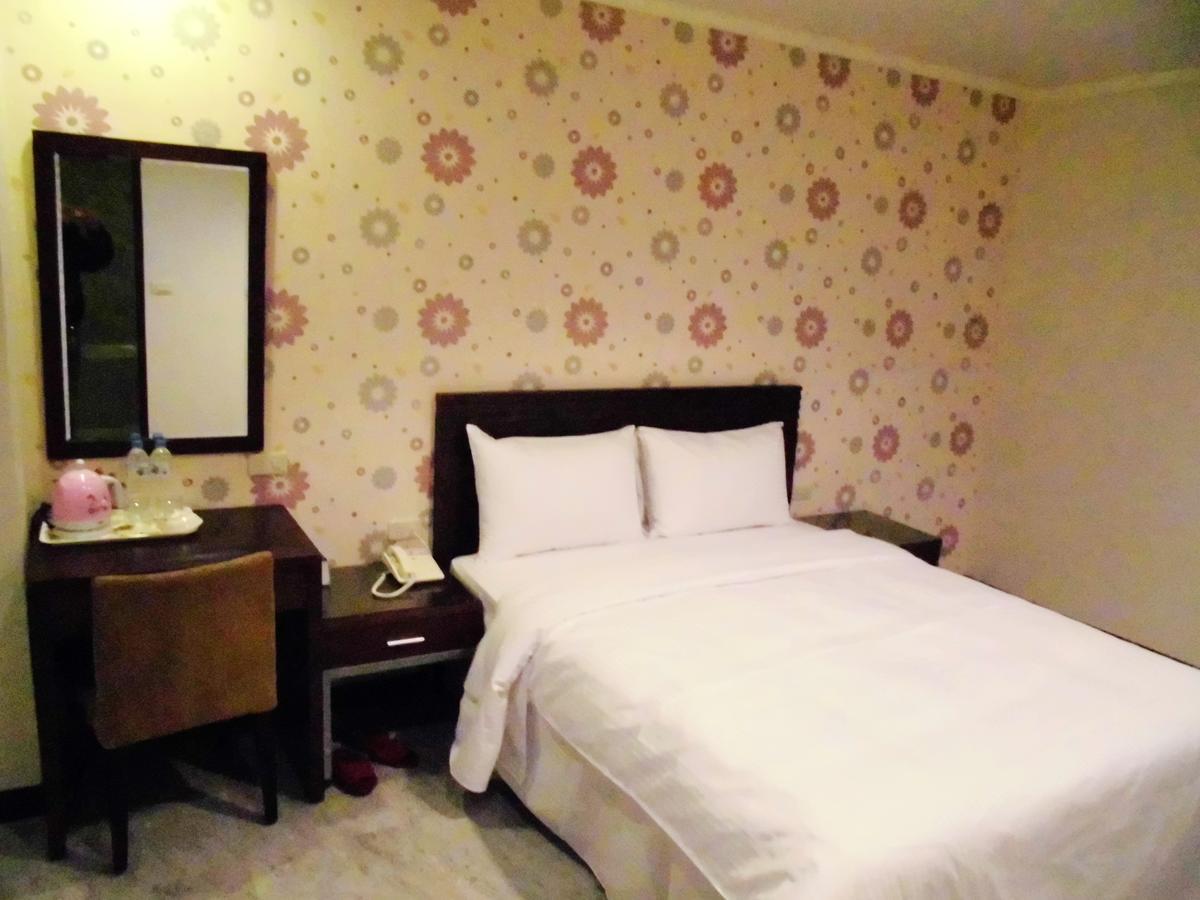 欣悅商務旅店 Hotel โถวเฟิน ภายนอก รูปภาพ