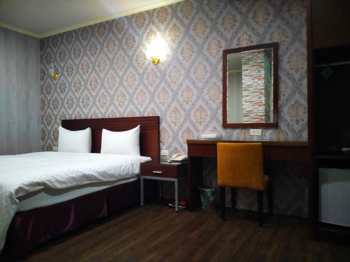 欣悅商務旅店 Hotel โถวเฟิน ภายนอก รูปภาพ